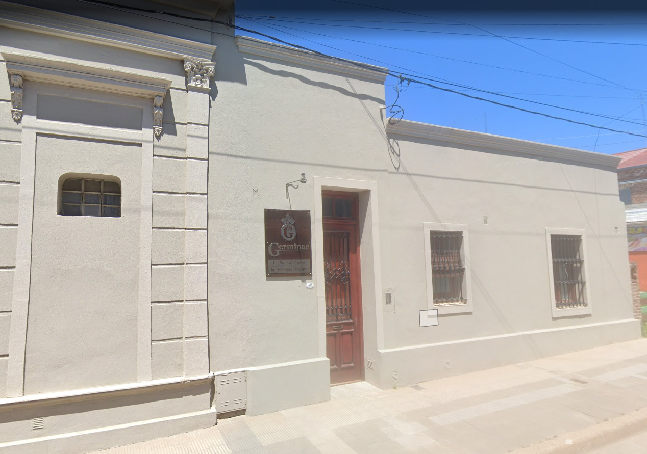 Fachada del laboratorio Germinar, Ángel Piaggio 439, Victoria, Entre Ríos
